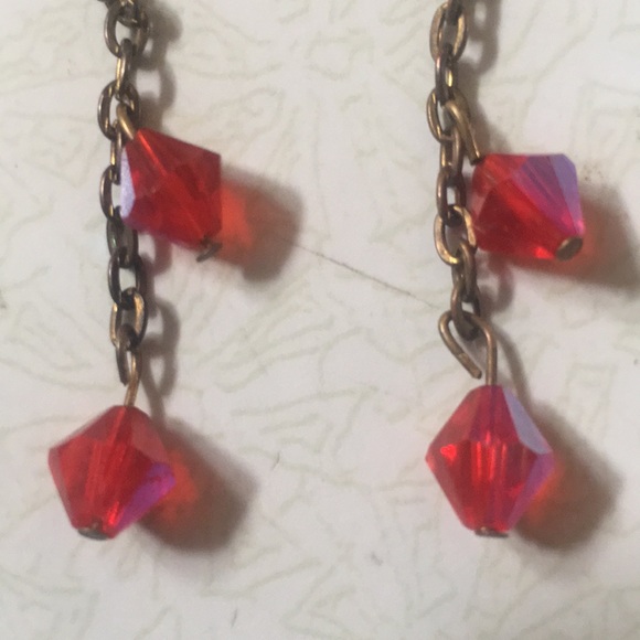 Red and gold earrings - Picture 2 of 2